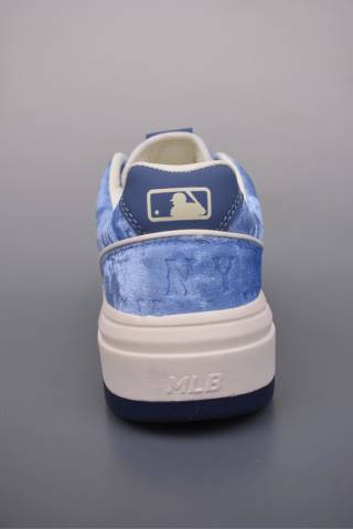 MLB Chunky Window Velvet Monogram view 4
