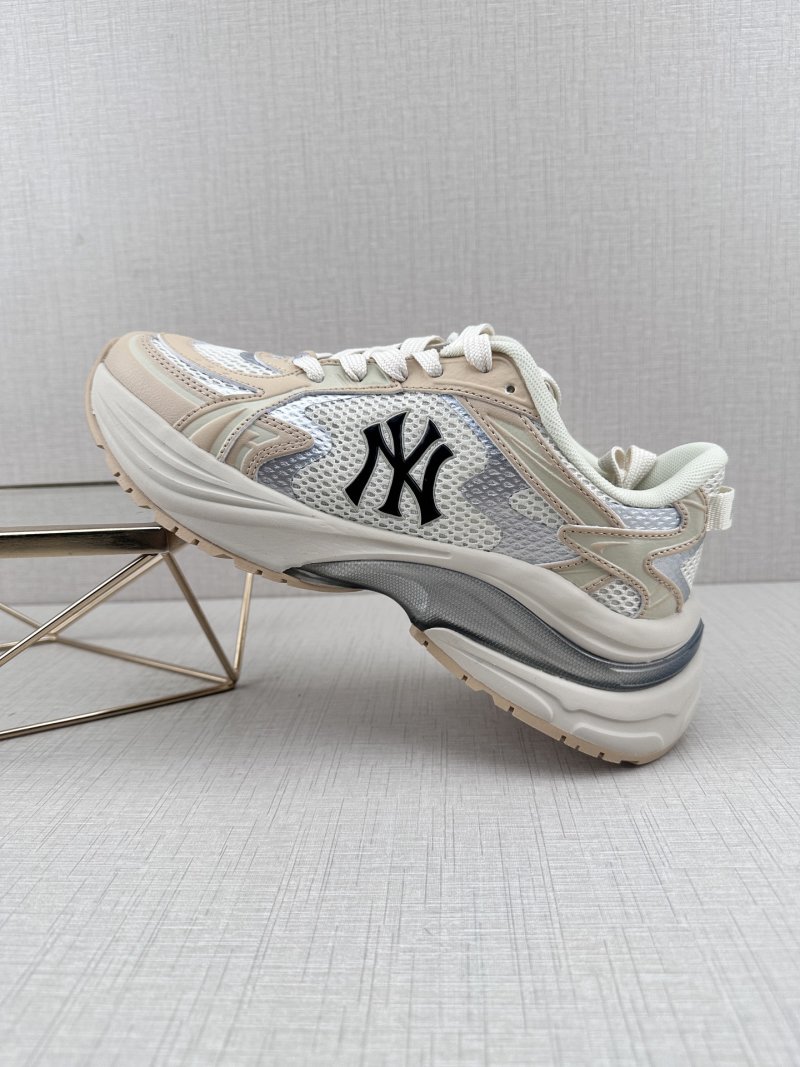 MLB Curve Runner 'White / Yellow'