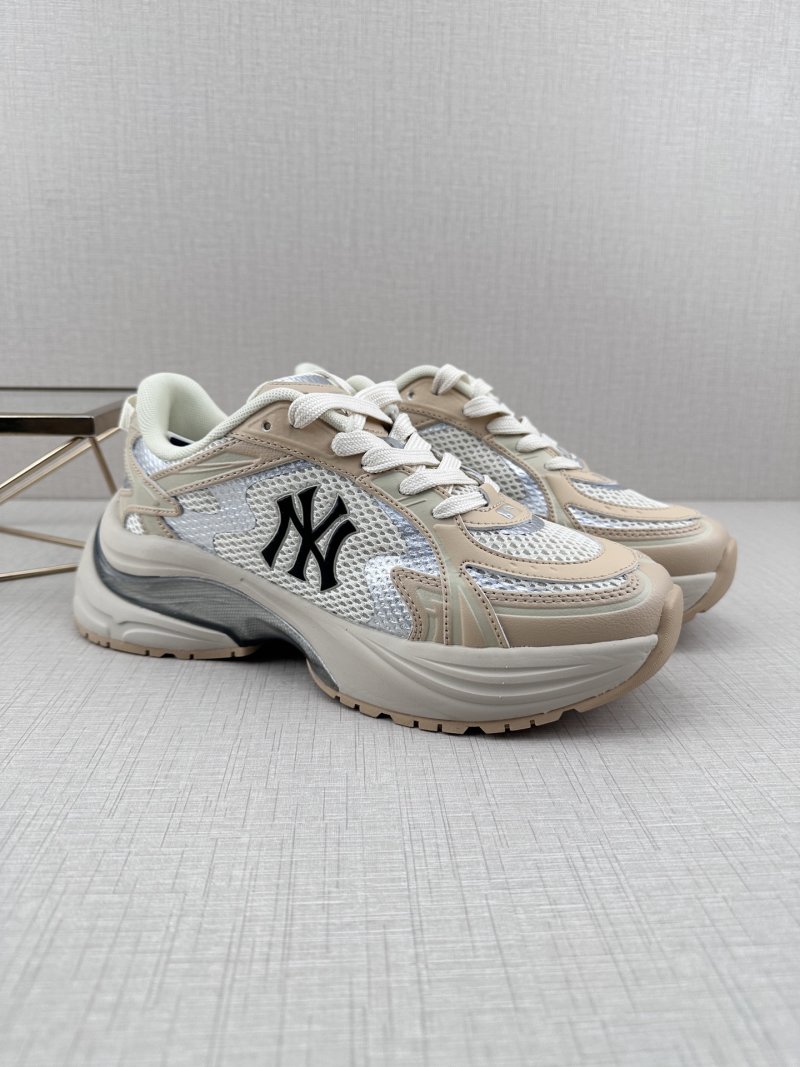 MLB Curve Runner 'White / Yellow' view