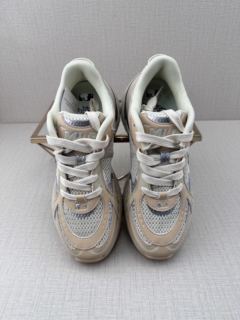 MLB Curve Runner 'White / Yellow' view