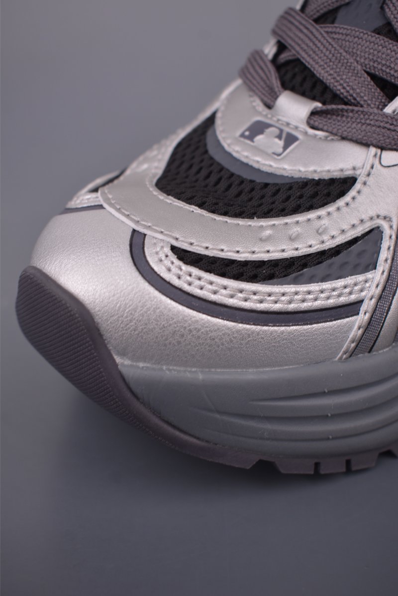 MLB Curve Runner Enamel view