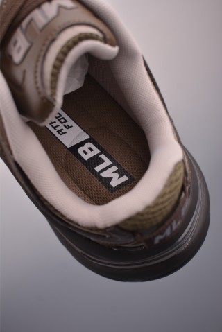 MLB Curve Runner Enamel view 9