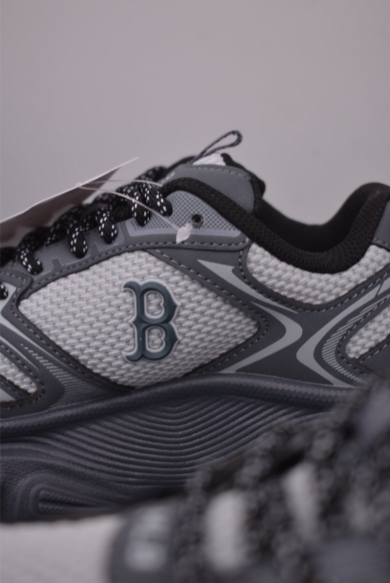 MLB Curve Runner Mono Mesh view