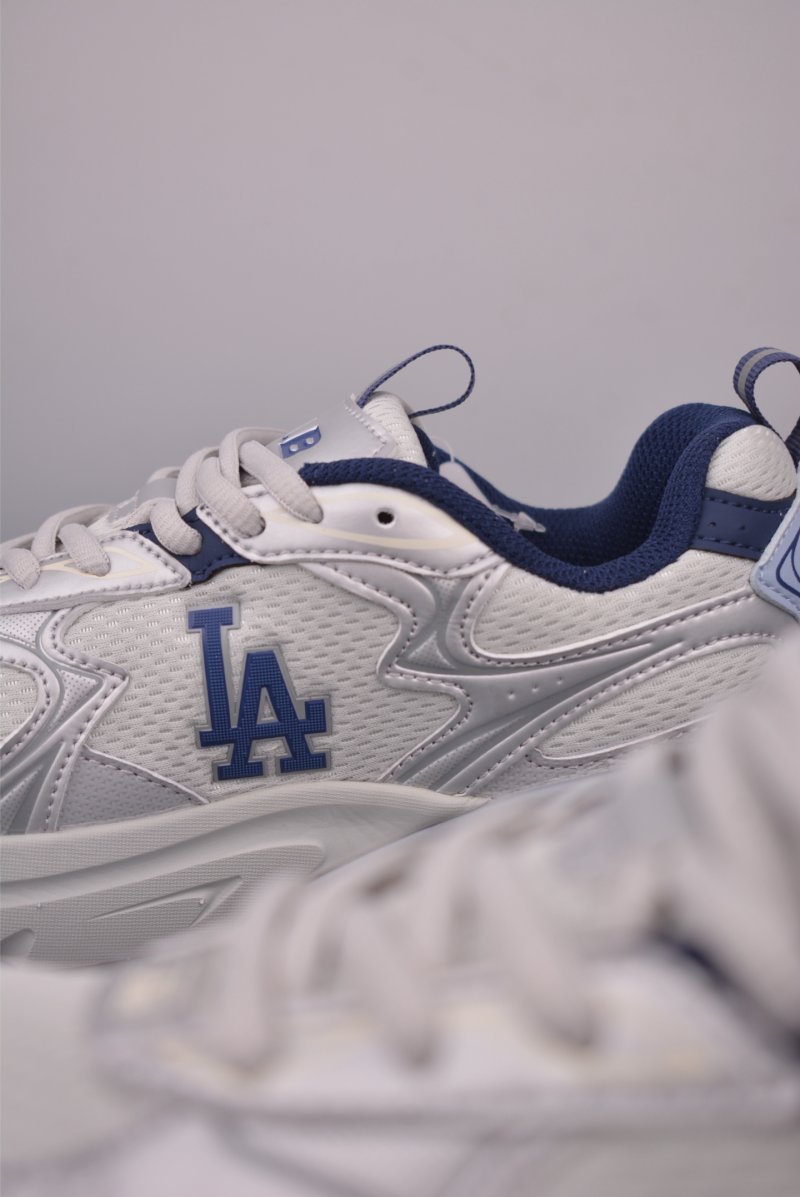 MLB Curve Runner Mono Mesh view