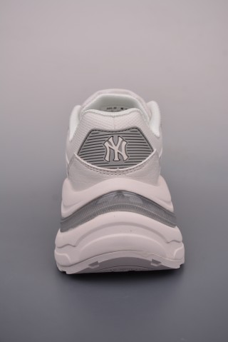 MLB New York Yankees Curve Runner view 4