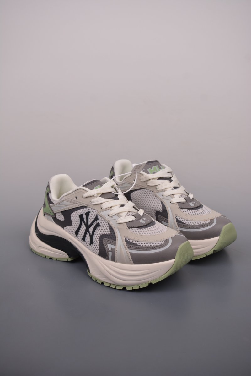MLB New York Yankees Curve Runner view