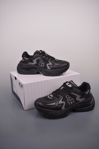 MLB New York Yankees Curve Runner view 5