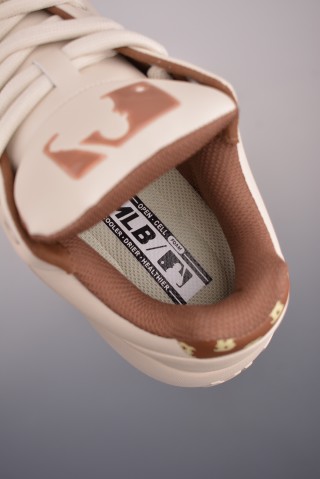 MLB NY 6cm 'Red' view 9