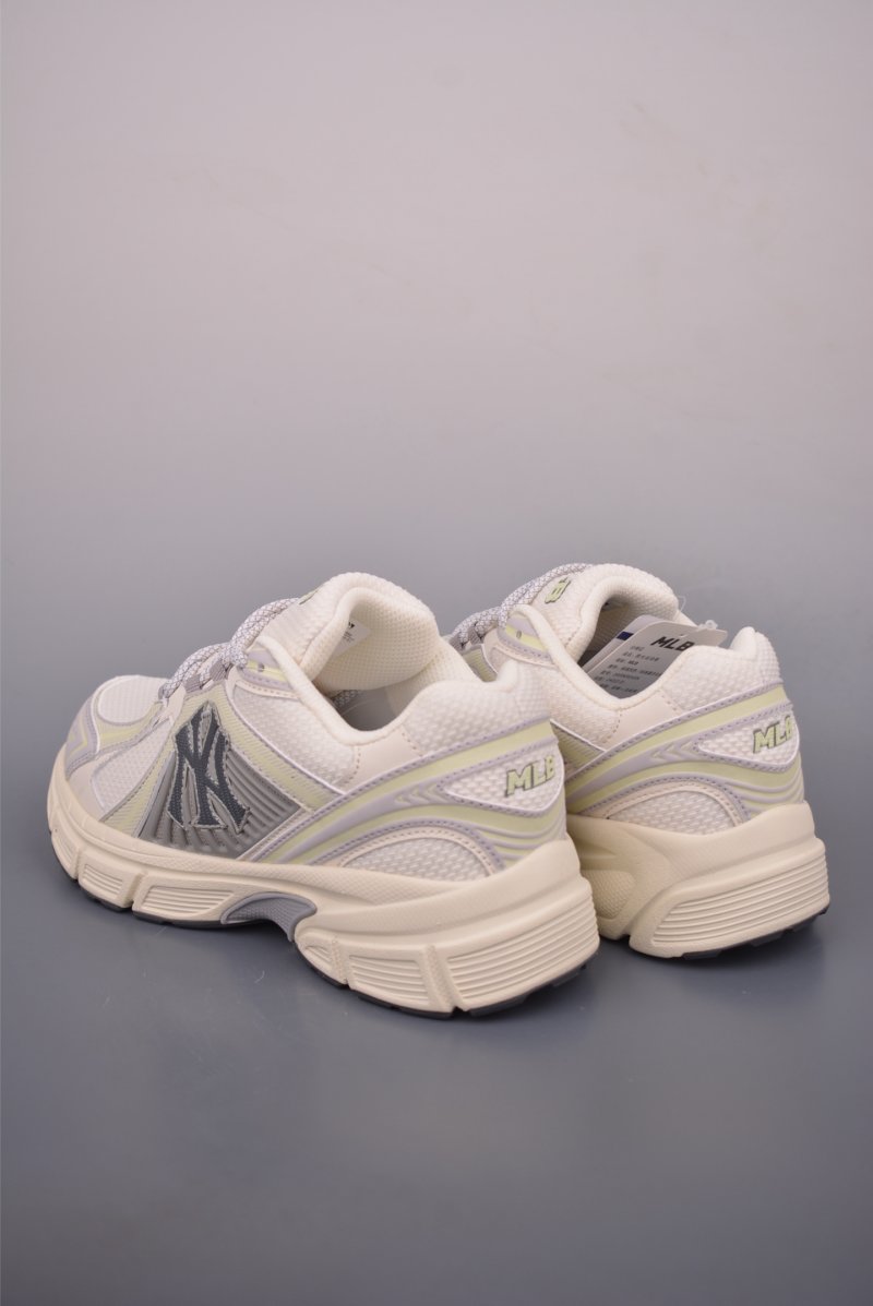 MLB Trophy Runner NB view