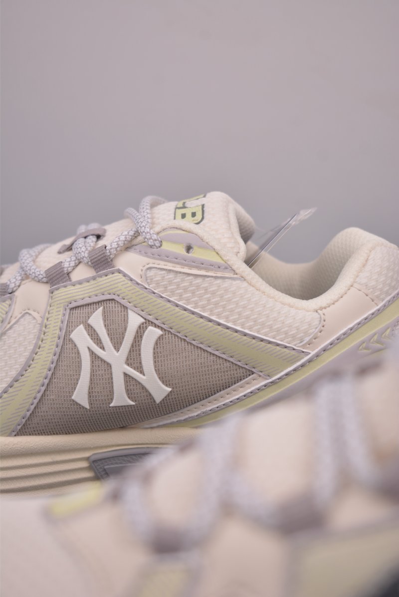 MLB Trophy Runner NB view