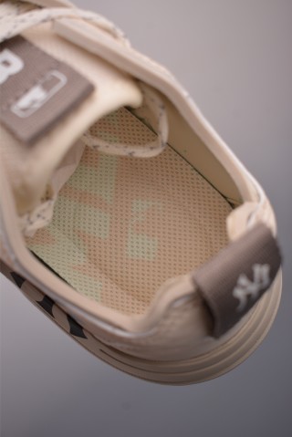 NY MLB Chunky Liner Mask view 9