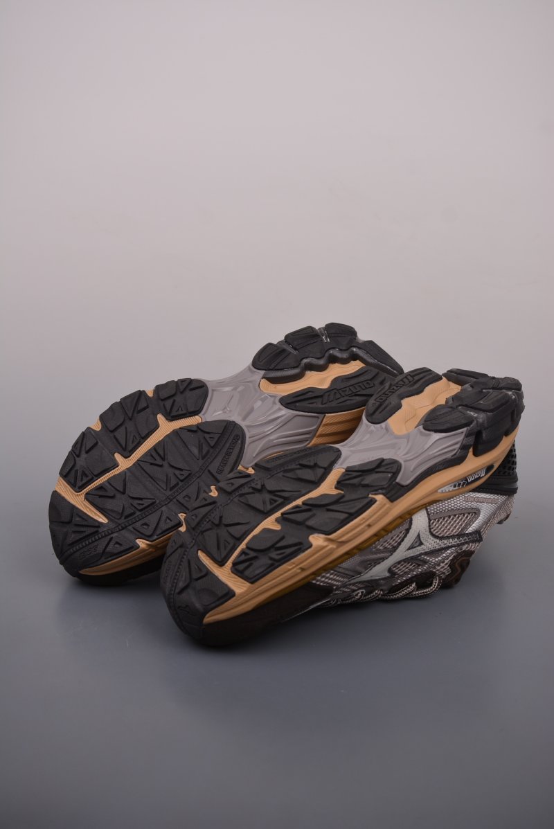 Mizuno Adventure WLTR30 NH view