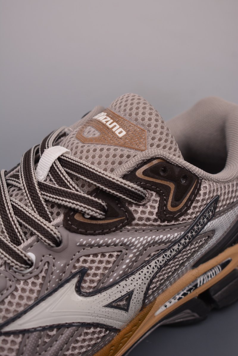 Mizuno Adventure WLTR30 NH view