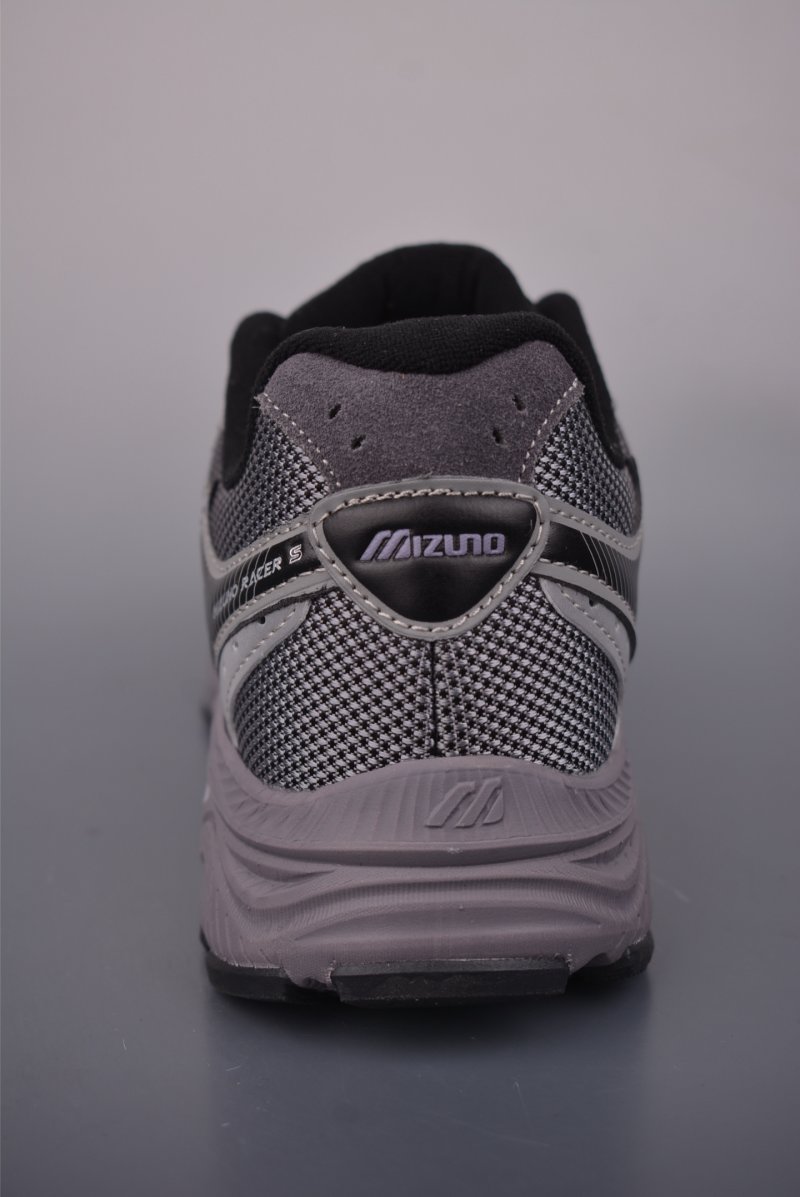 Mizuno Racer S Oarism view