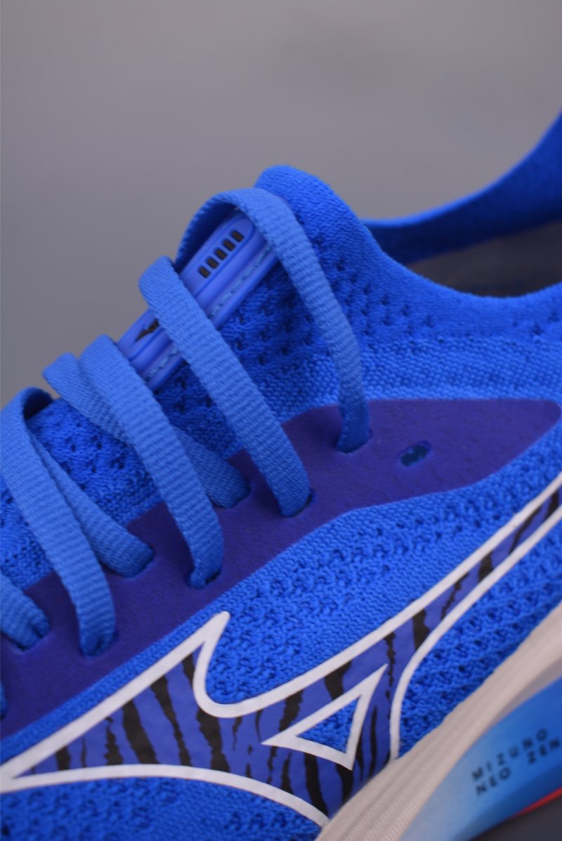 Mizuno Neo Zen view