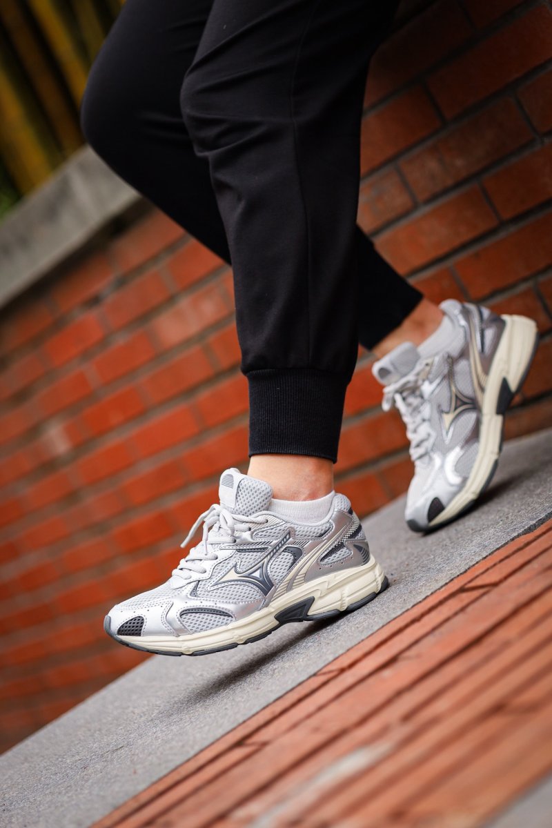 Mizuno Speed 2K
