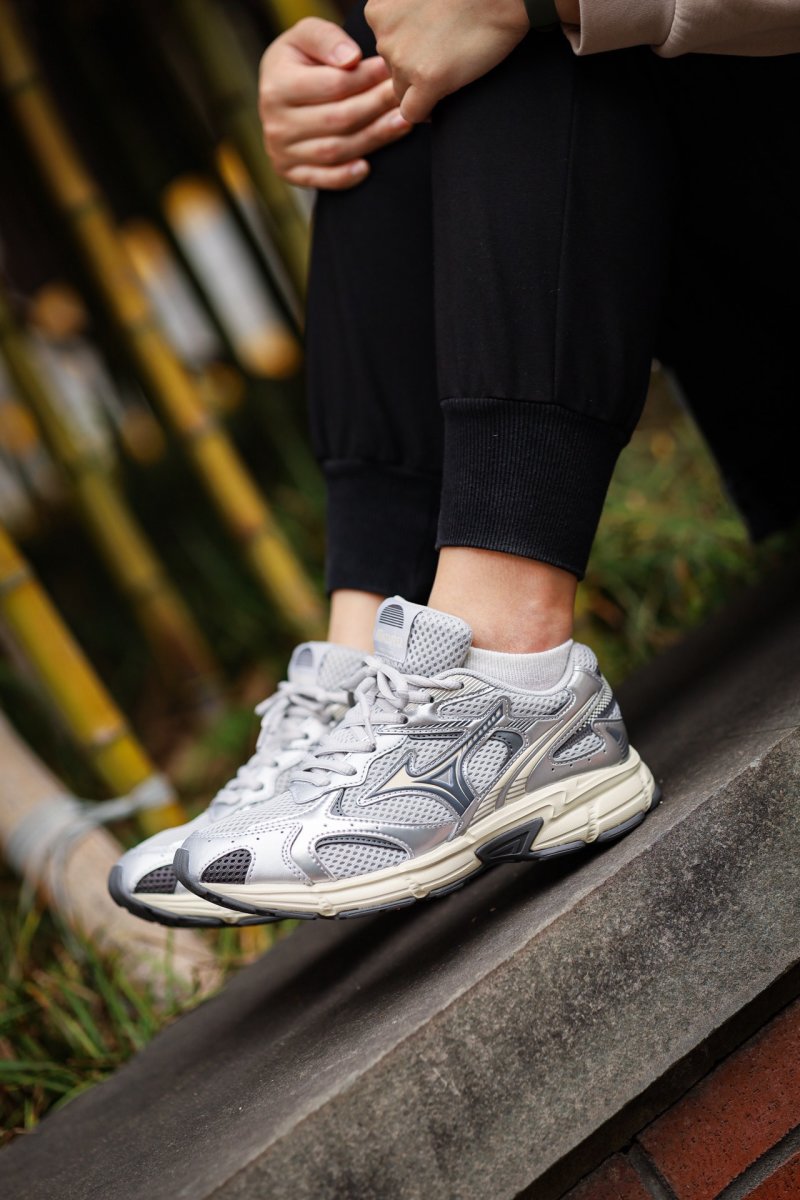 Mizuno Speed 2K view