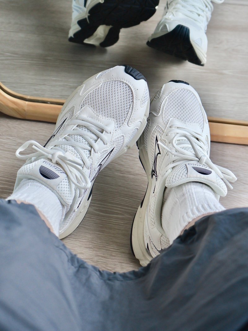 Mizuno Speed 2K view