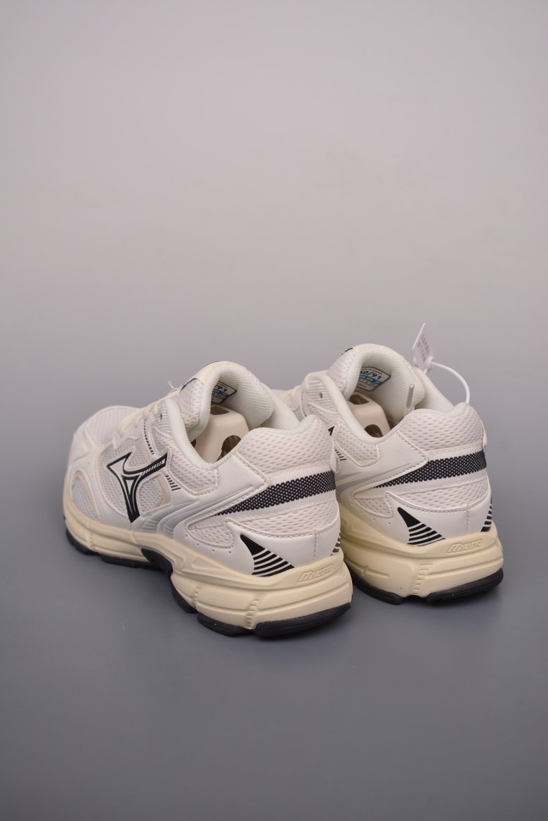 Mizuno Speed 2K view