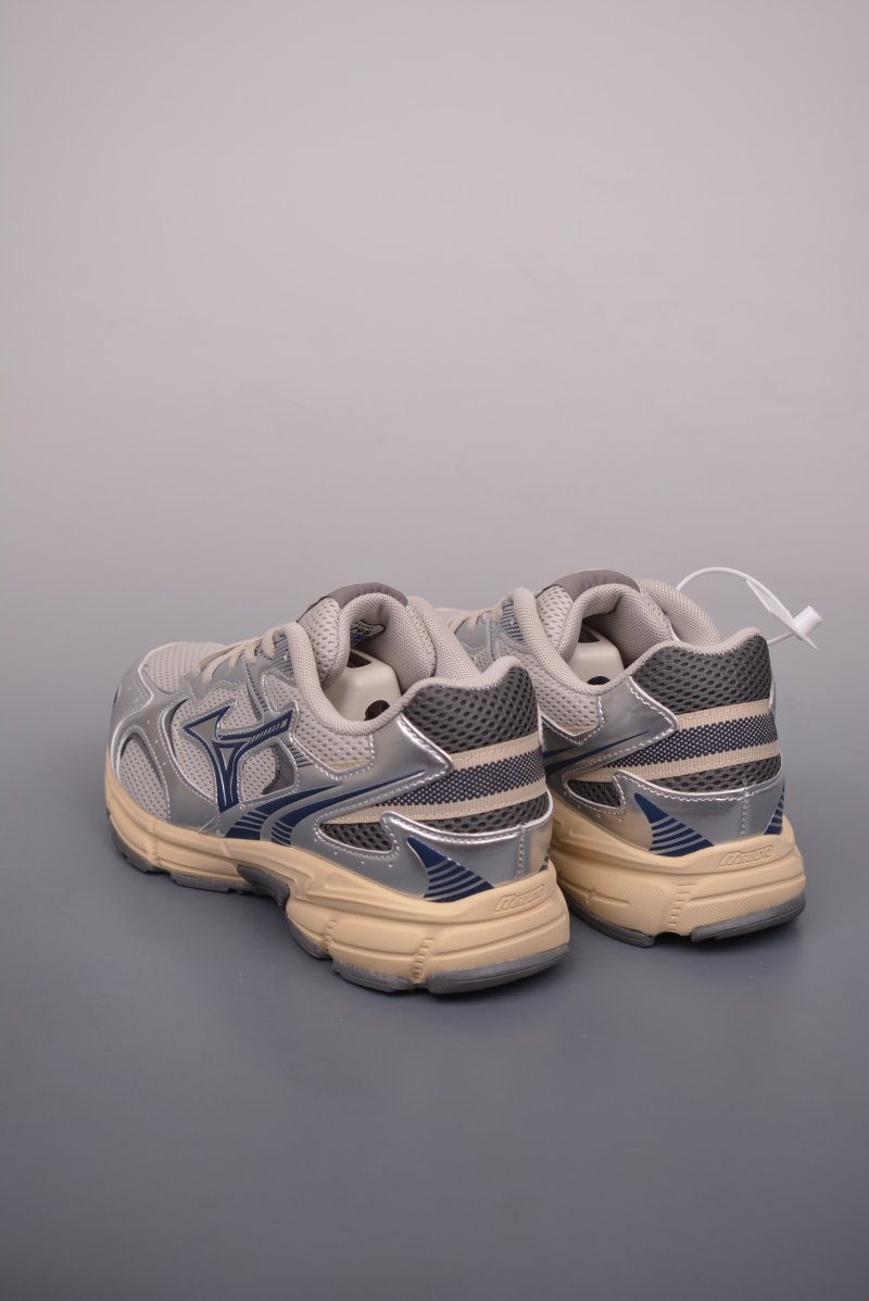 Mizuno Speed 2K view