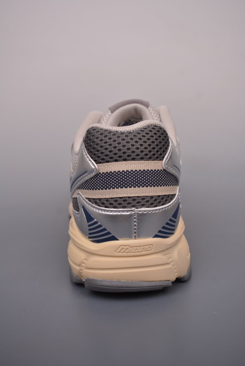 Mizuno Speed 2K view