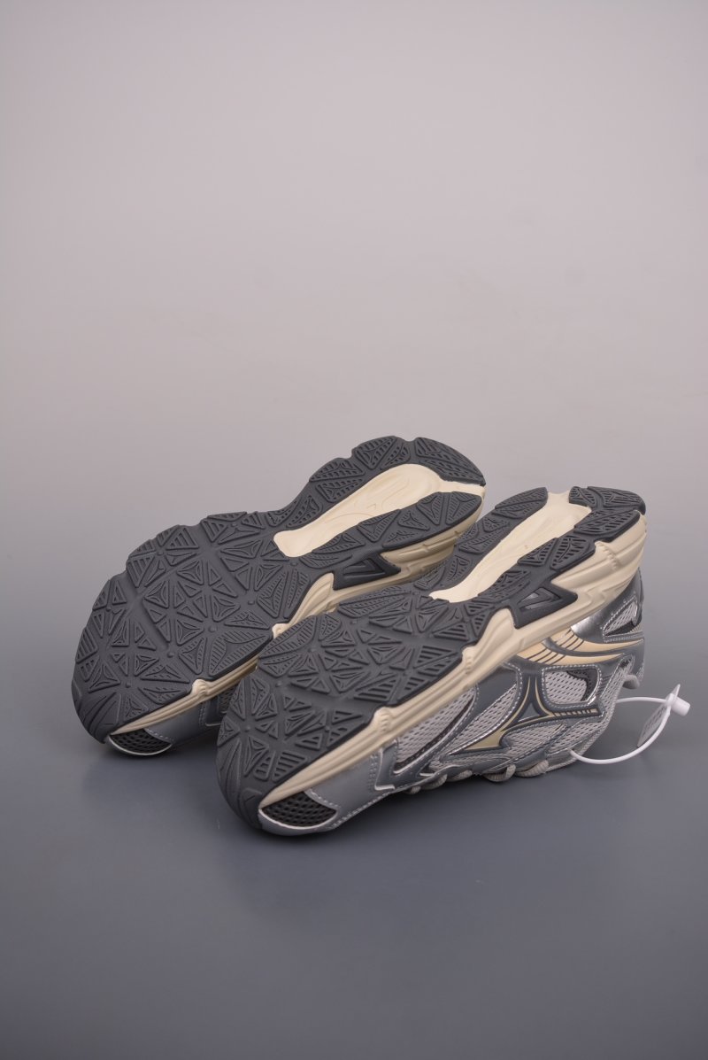 Mizuno Speed 2K view