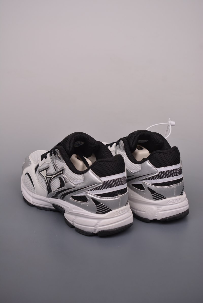 Mizuno Speed 2K view