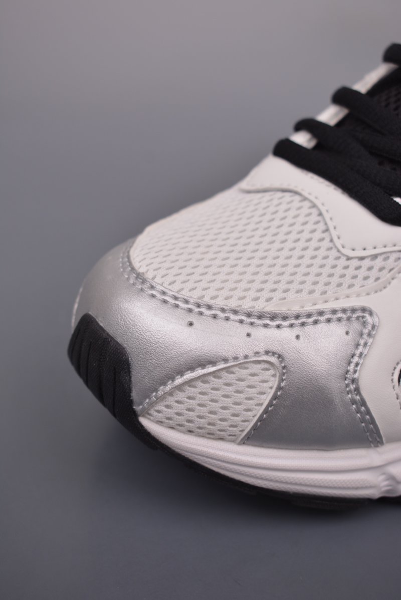 Mizuno Speed 2K view