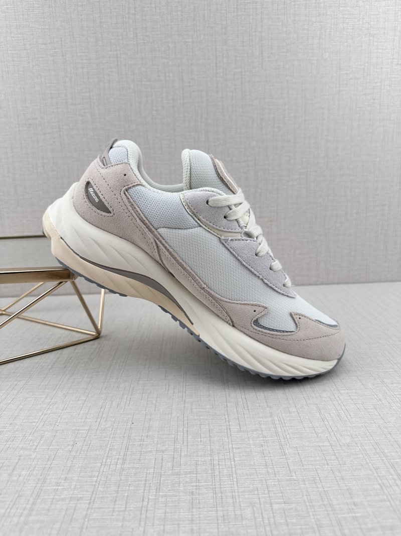 Mizuno Sportstyle 9311 Wave Rider 8 view