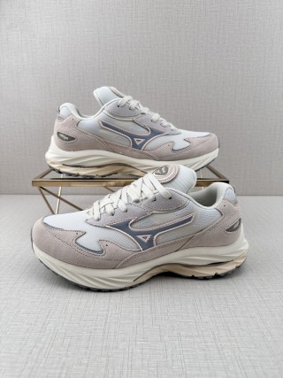 Mizuno Sportstyle 9311 Wave Rider 8 view 4