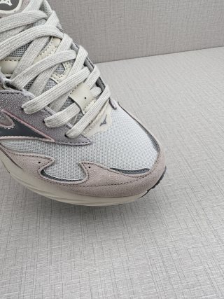 Mizuno Sportstyle 9311 Wave Rider 8 view 7