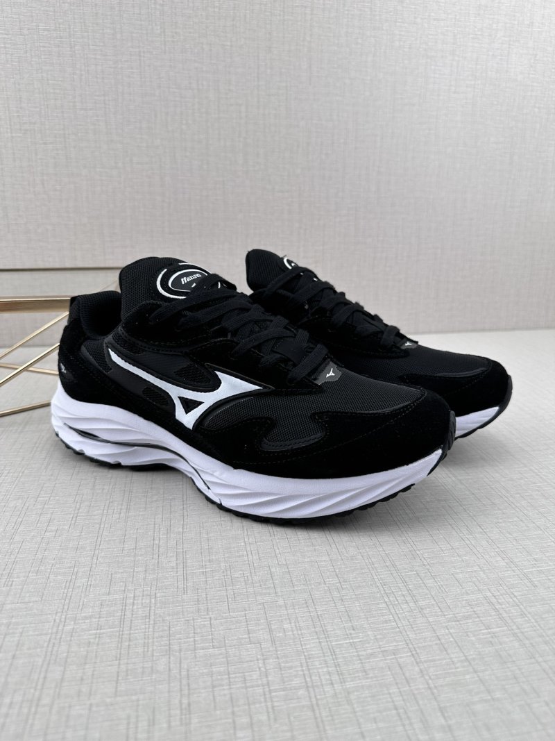 Mizuno Sportstyle 9311 Wave Rider 8 view