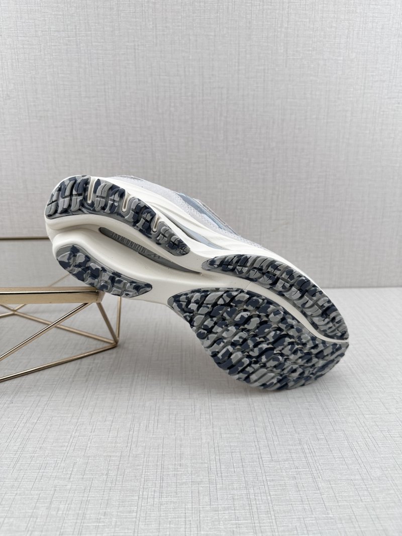 Mizuno Sportstyle 9311 Wave Rider 8 view