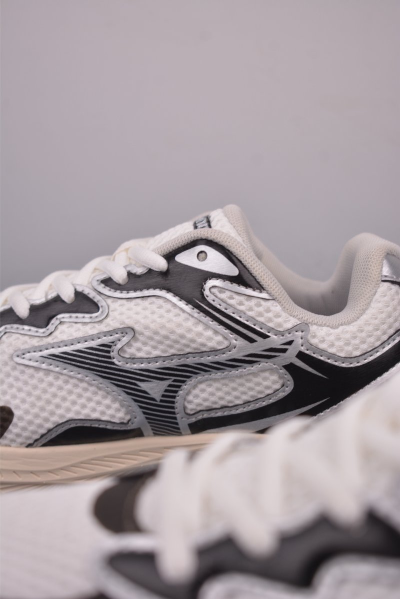 Mizuno Sportstyle Speed 2K view