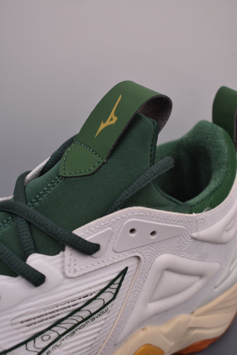 Mizuno Volleyball Wave Rider view