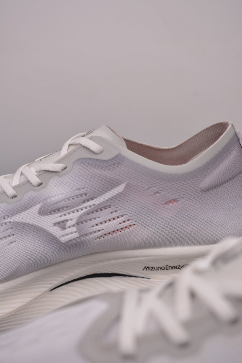 Mizuno Wave Rebellion Pro 2 view