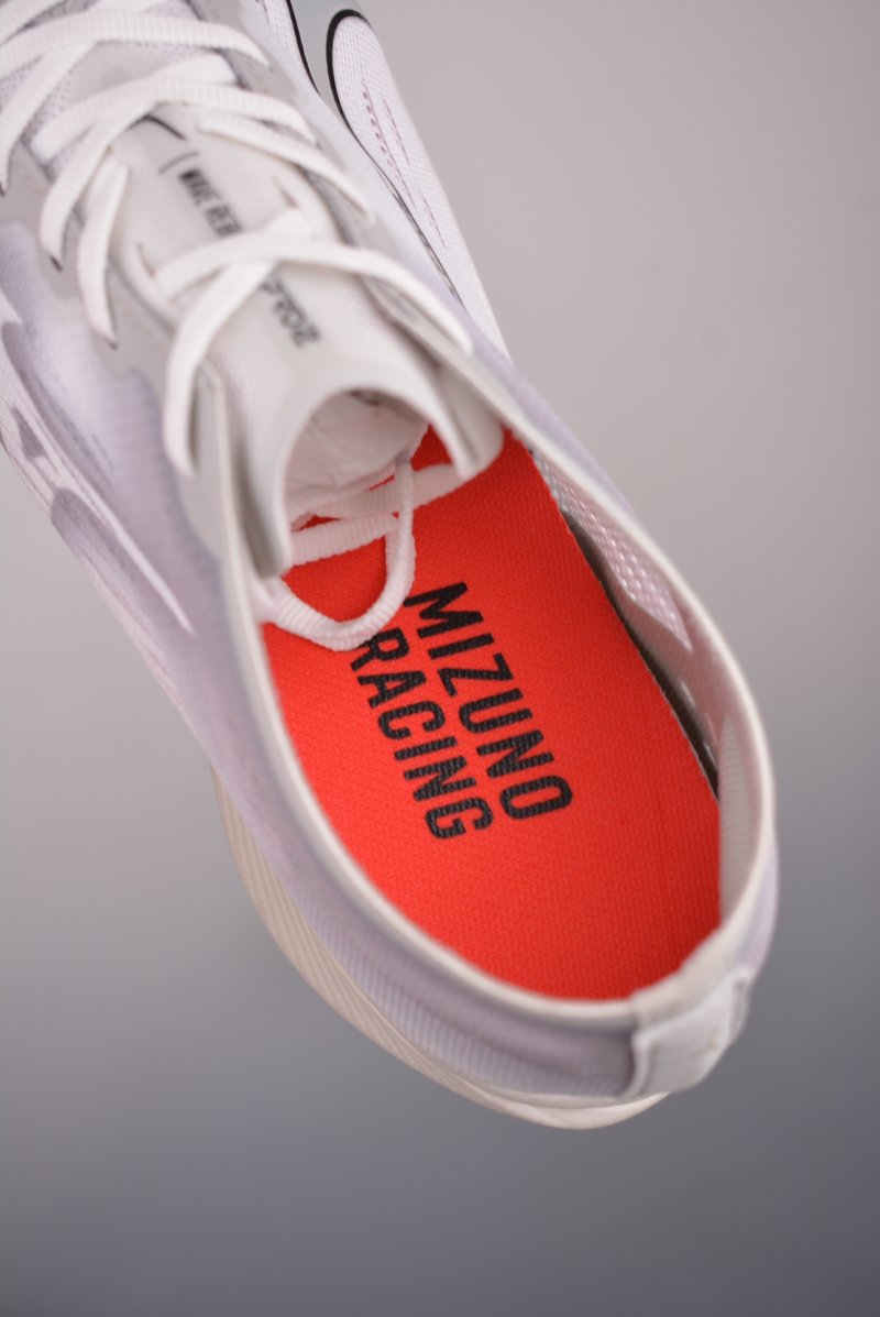 Mizuno Wave Rebellion Pro 2 view