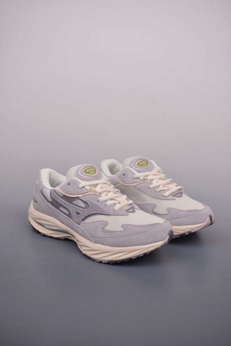 Mizuno Wave Rider Beta