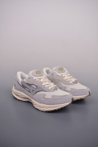 Mizuno Wave Rider Beta