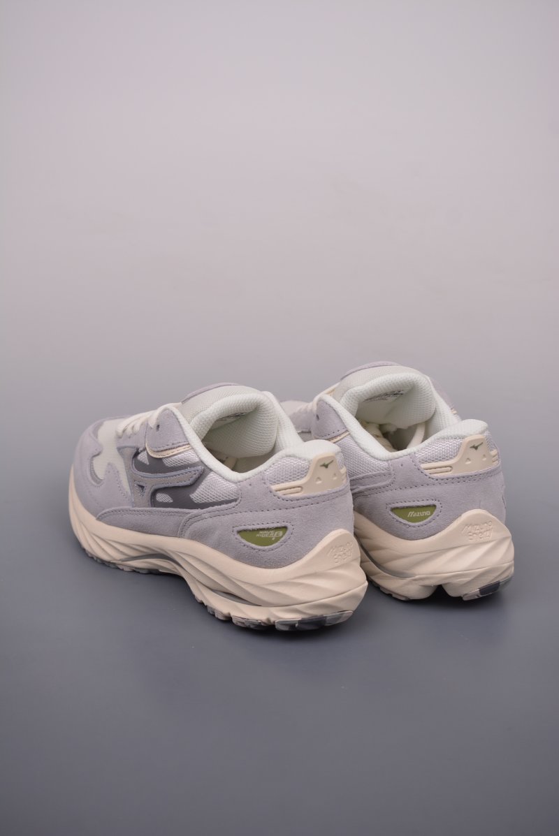 Mizuno Wave Rider Beta view