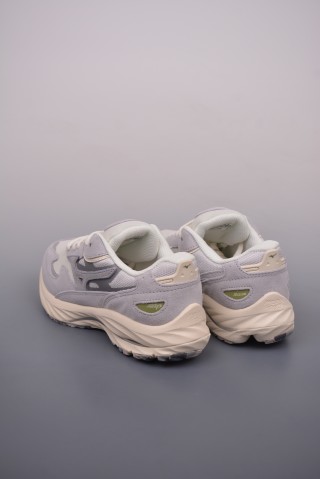 Mizuno Wave Rider Beta view 2