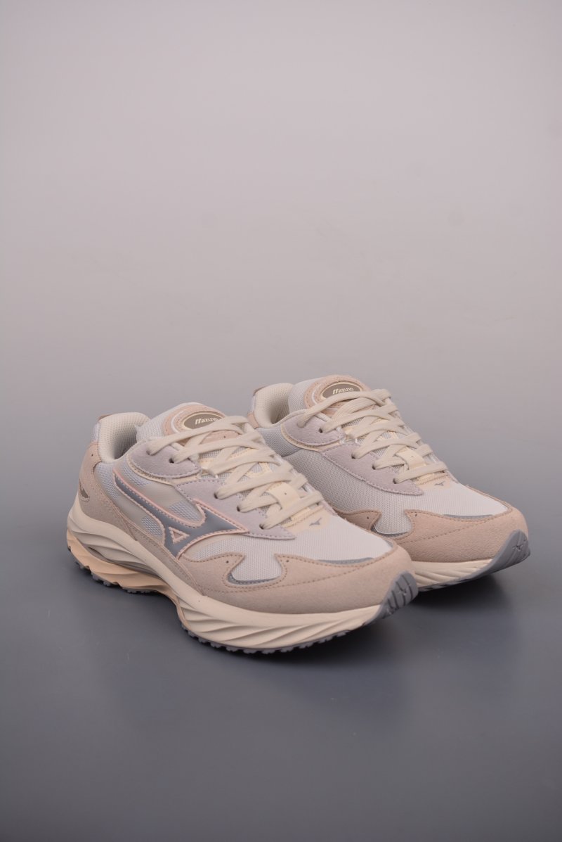 Mizuno Wave Rider Beta