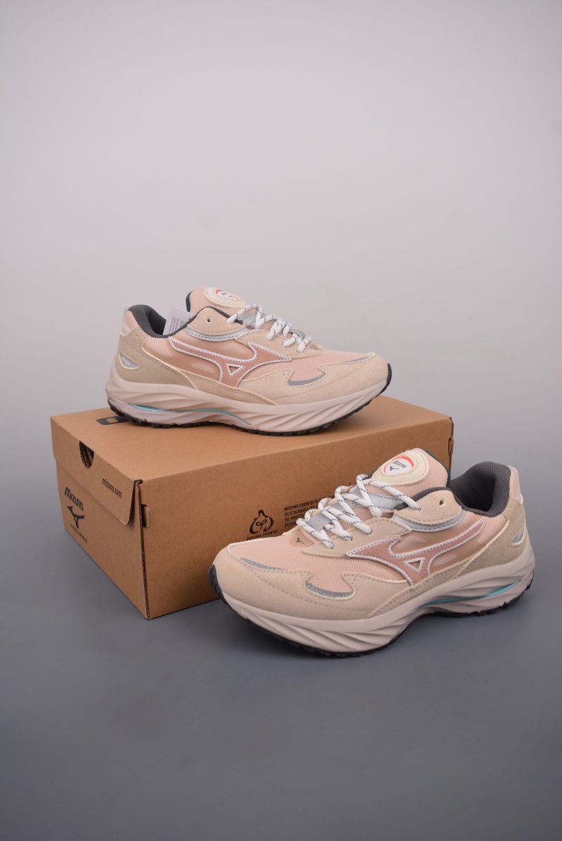 Mizuno Wave Rider Beta view