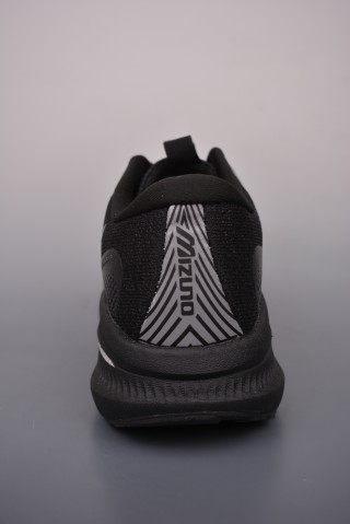 Mizuno Wave Rider Beta view 4