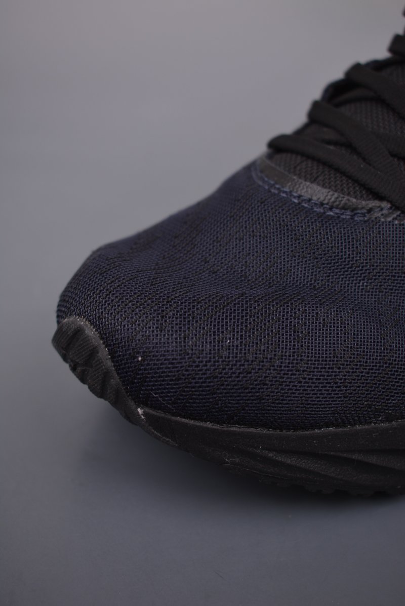 Mizuno Wave Rider 26 view