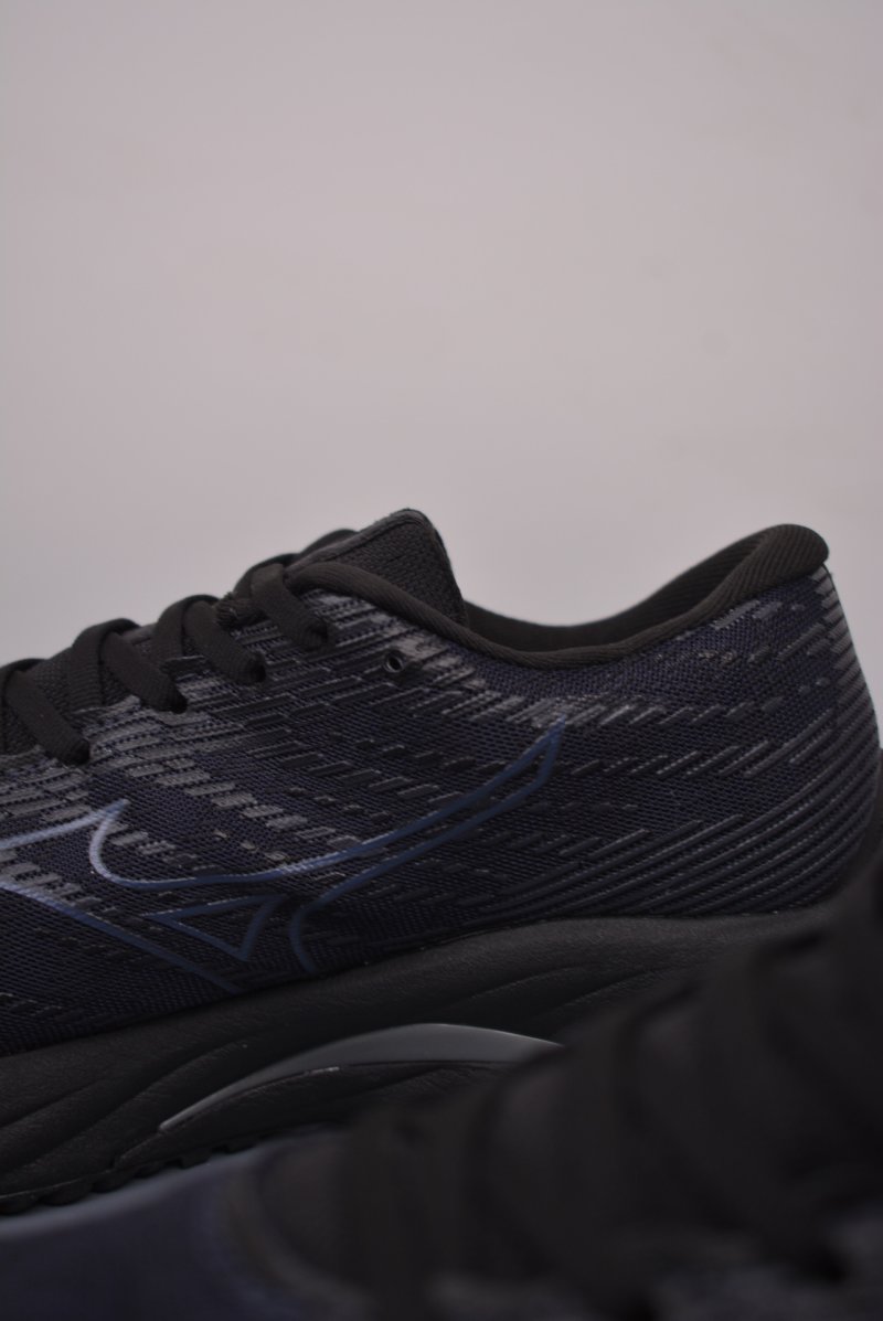 Mizuno Wave Rider 26 view