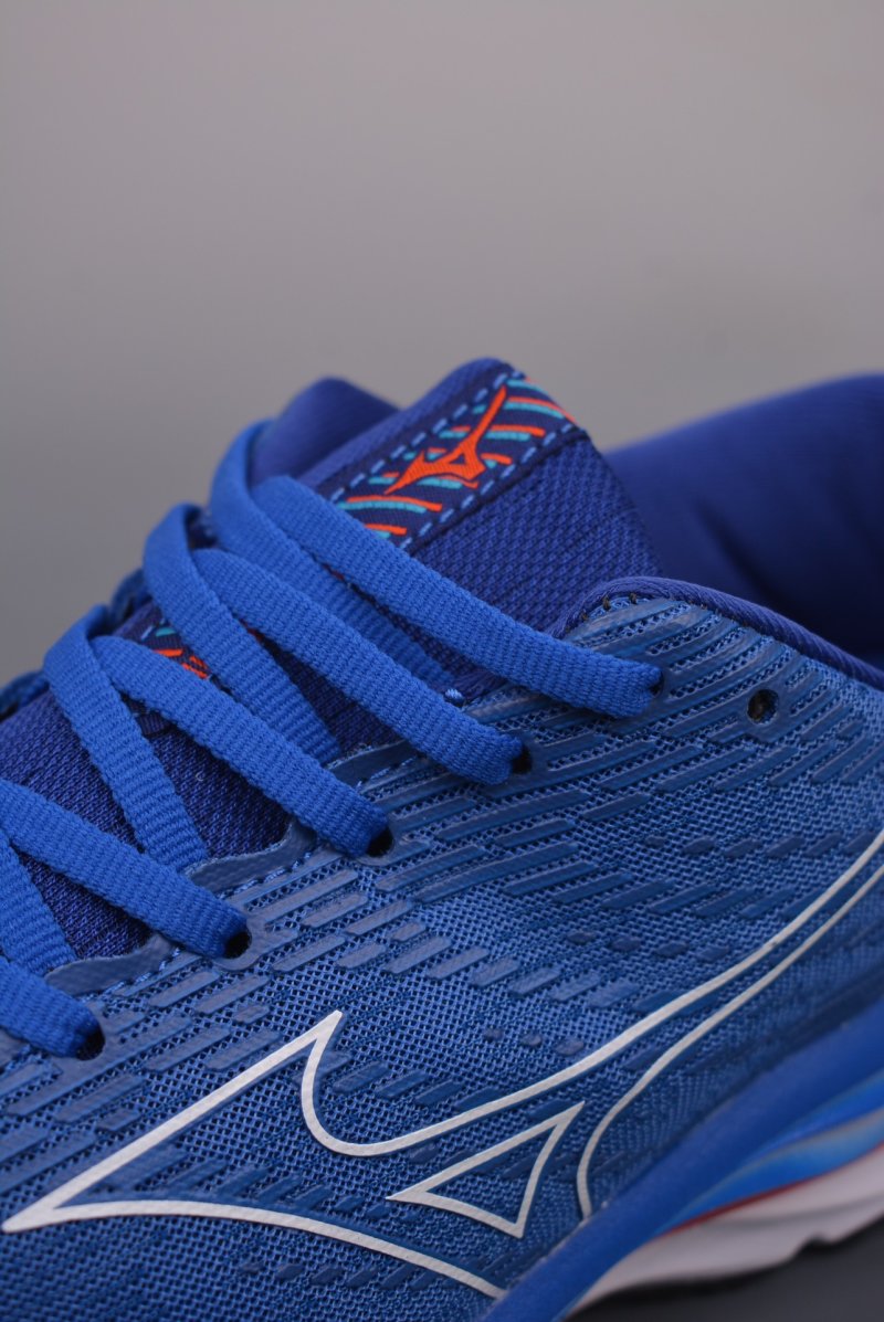 Mizuno Wave Rider 26 view
