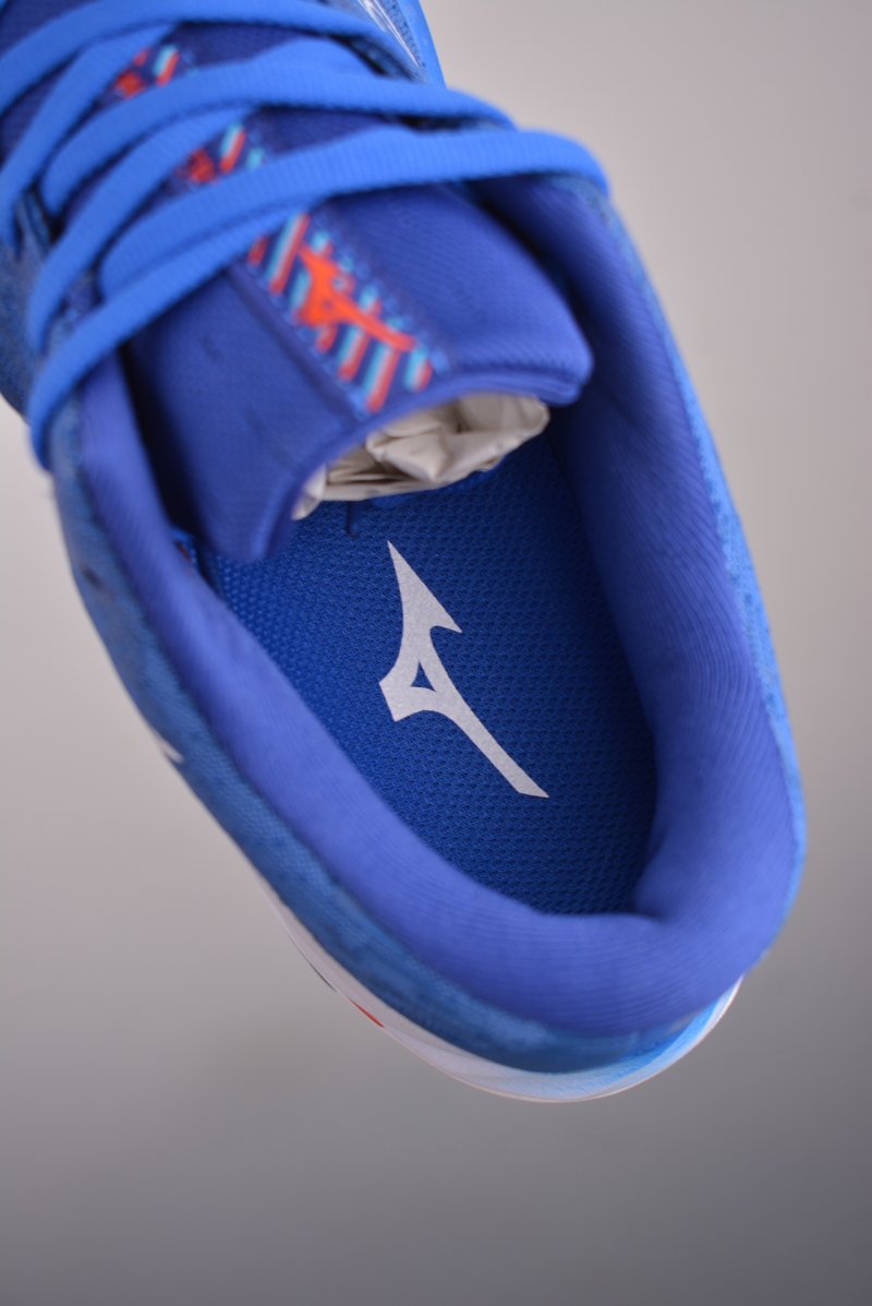 Mizuno Wave Rider 26 view