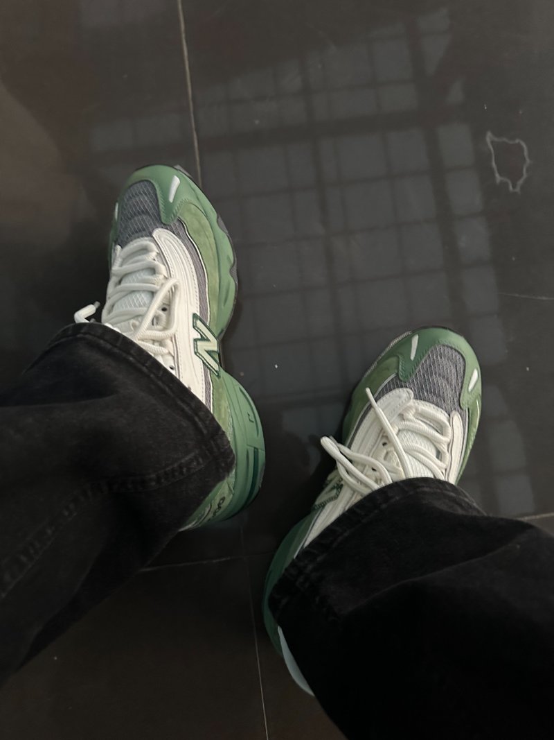 New Balance M1000 view