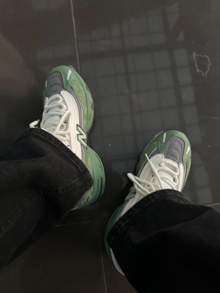 New Balance M1000 view 4